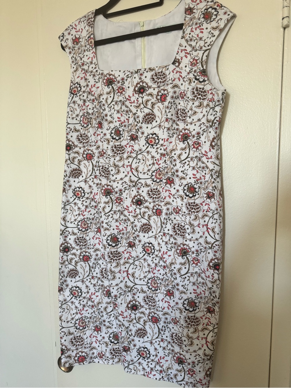 cleo White Floral Sheath Dress with Brown and Red Motifs
